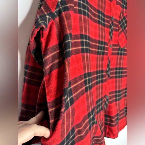 Christmas : Holiday graphic Flannel shirt.   Women’s XL - Picture 7 of 8